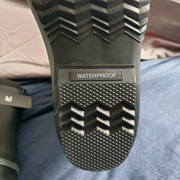 Sorel Men's Waterproof Winter Boots, US size 11.5 - Picture 4 of 8